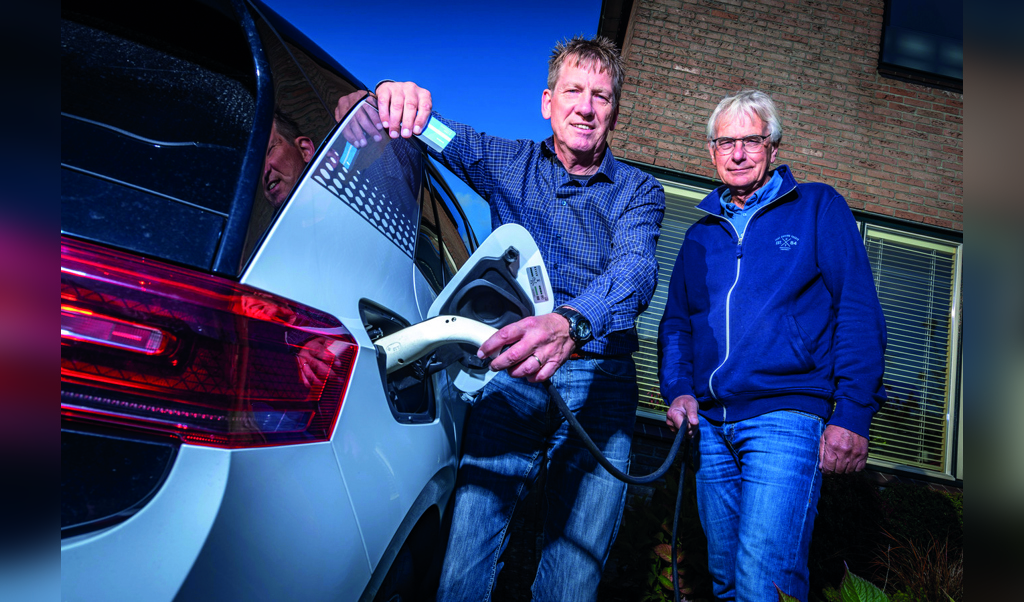 John Wolthuis en Piet de Bie, de laadcoaches van ZE. Foto: Jeroen Jazet