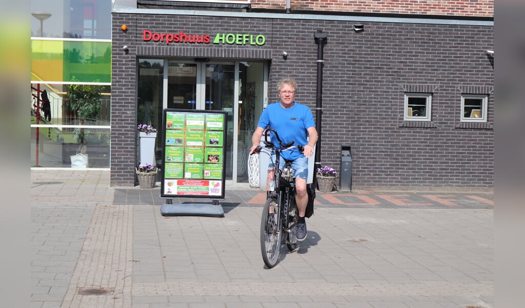 Peter Alferink nodigt iedereen uit om mee te doen met de fietsdag op 26 mei. Foto: Arjen Dieperink