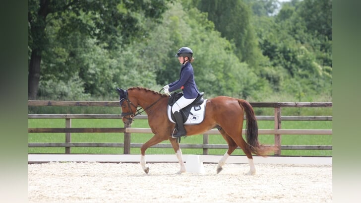 Linde van der Pennen met Aalbrinkhoeve's Daylight. Foto: Yvette Kuster Toebes