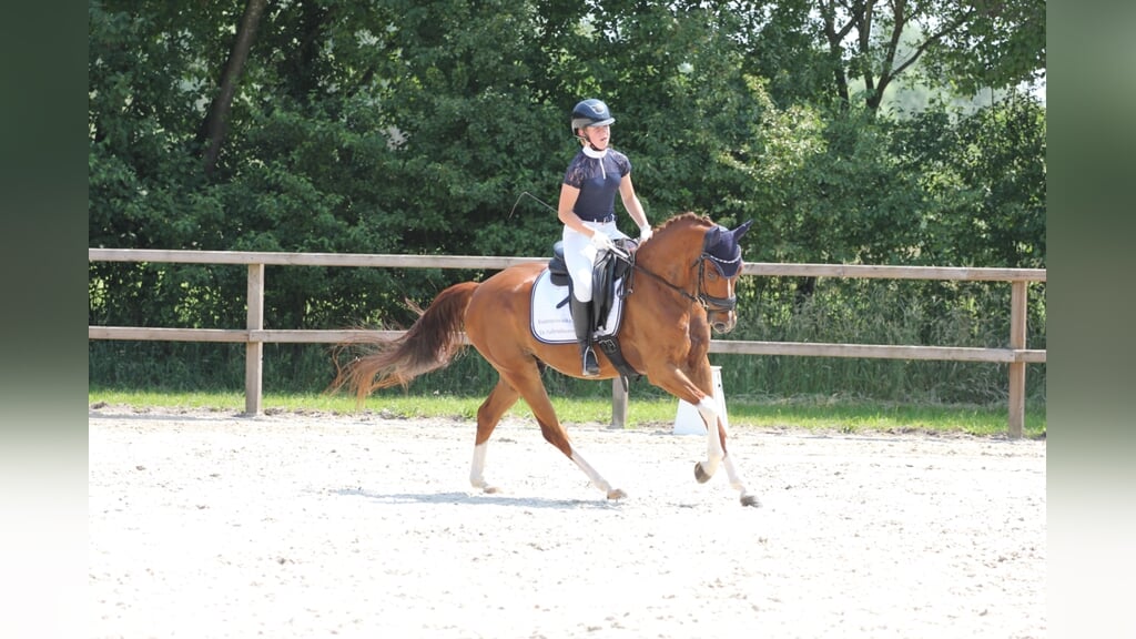 Linde van der Pennen met Aalbrinkhoeve's Daylight. Foto: Yvette Kuster Toebes