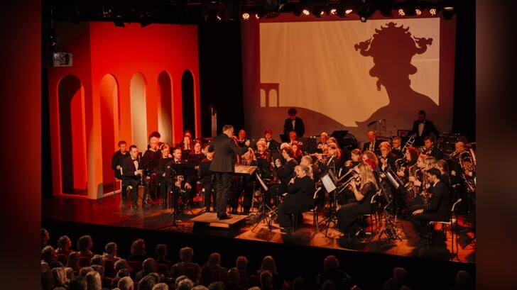 Excelsior geeft een concert in de Oude Matheus. Foto: Job Lugtigheid