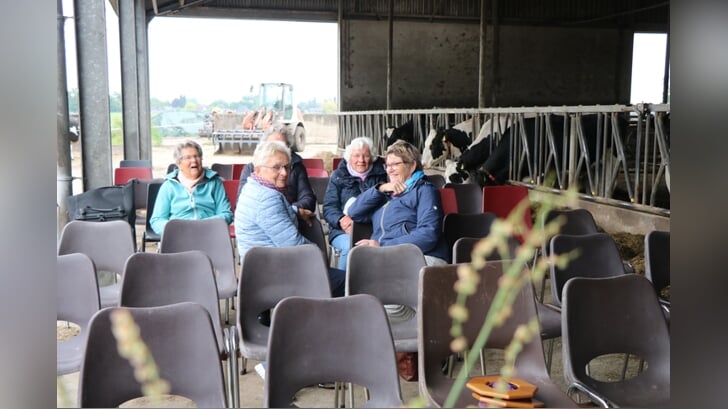 PKN de Wijngaard hield een viering op de boerderij in één van de stallen. Foto: Foto: AchterhoekFoto.nl/Henk Oltvoort 