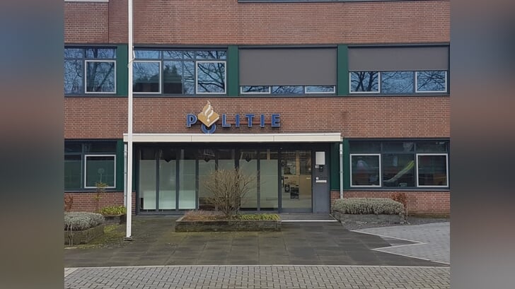 Politiebureau te Winterswijk. De politiecapaciteitsverdeling heeft voor de Achterhoek extra ongunstig uitgepakt. Foto: Mark Ebbers