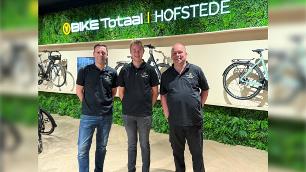 Team Neede van Bike Totaal Hofstede – Neede: (vlnr) Wouter Emsbroek, Ivan Koopman, Jeroen Overesch. Foto: PR