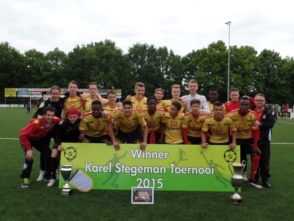 De winnaars van de 31ste editie van het Karel Stegemantoernooi: KV Mechelen. 