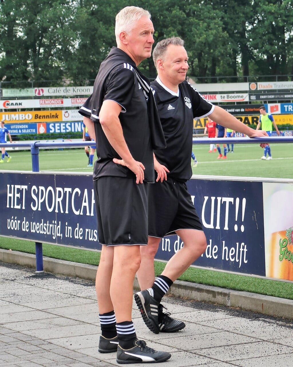 Het trainersduo William Krabbenborg (rechts) en Jos Heutinck (links) van Grol. Foto: Theo Huijskes
