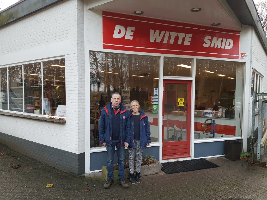 Jan Derk Koop en zijn vrouw Willie vormen de derde generatie van De Witte Smit. Foto: PR