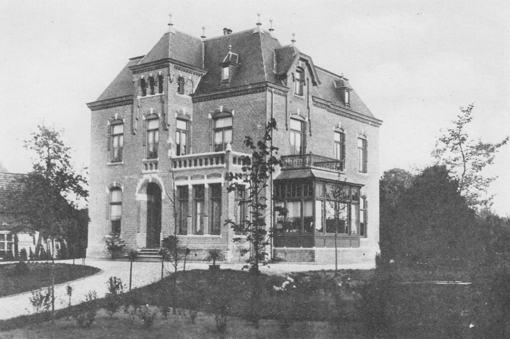 Villa Basten Batenburg in 1910 waar de Acacia eerst voor stond. Eigen foto