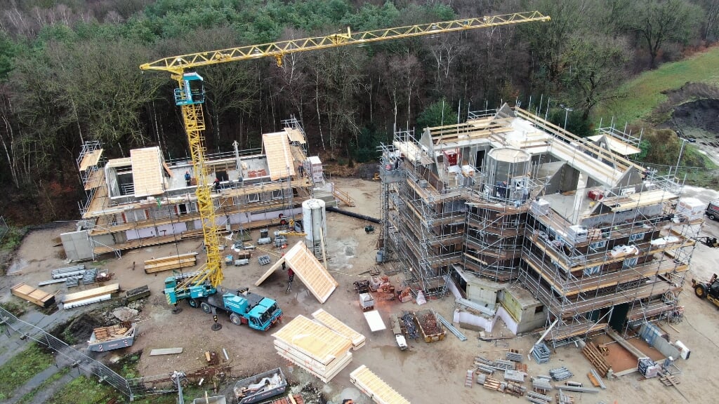 De bouw van het landhuis in Ruurlo is in volle gang. Foto: WBC