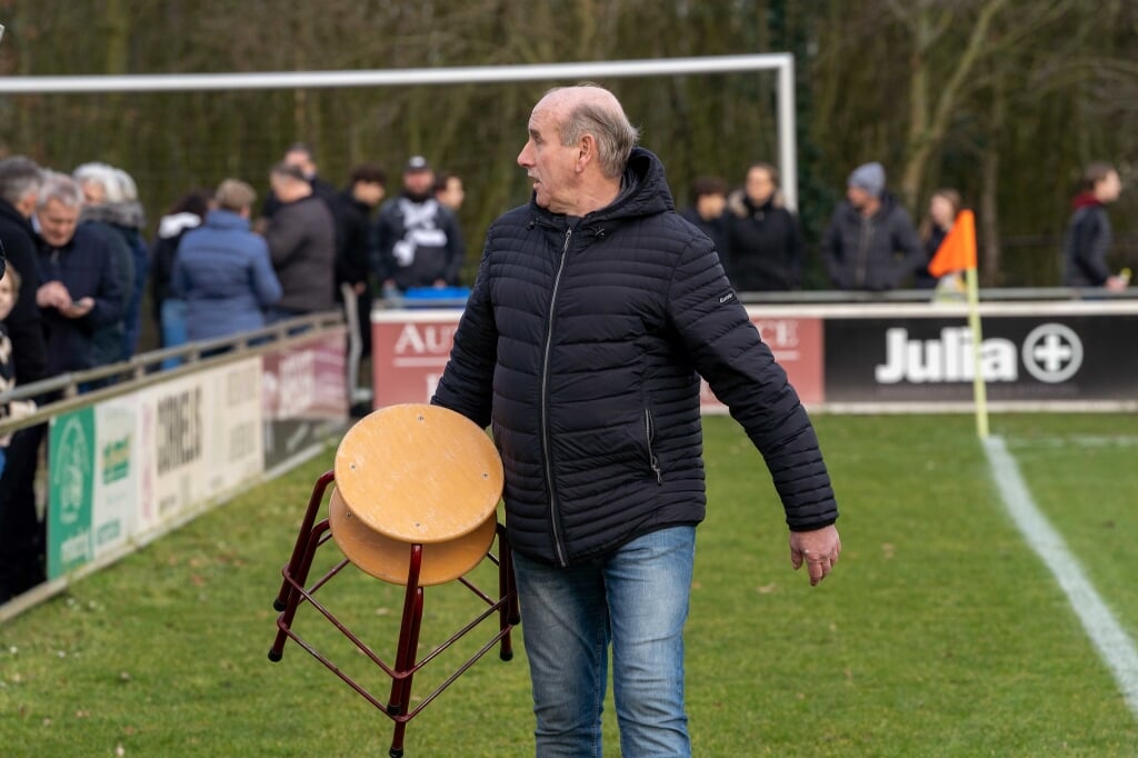 Henry Golstein blijft nog een jaar aan als hoofdtrainer van Sportclub Lochem. Foto: Henk-Jan Winkeldermaat/Sportclub Lochem