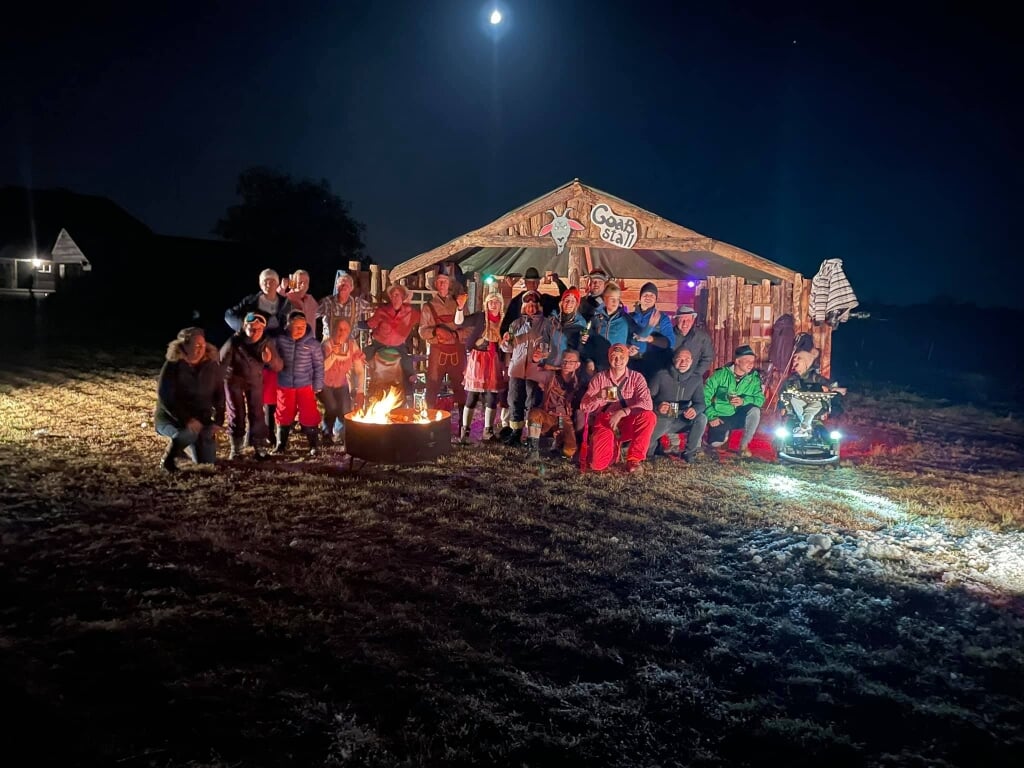 De bewoners aan de Morsdijk vierden afgelopen weekeinde het 'Oktoberfest' tijdens de verlichtingsroute. Foto: PR. 