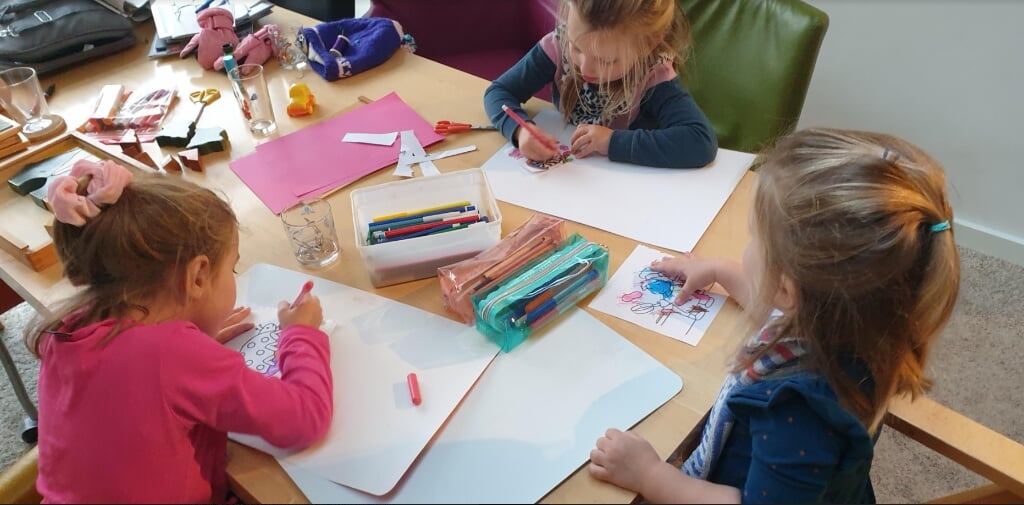 Kinderen kunnen zich uitleven met de kleurplatenactie van Marieke Meershoek bij De Huve. Foto: PR