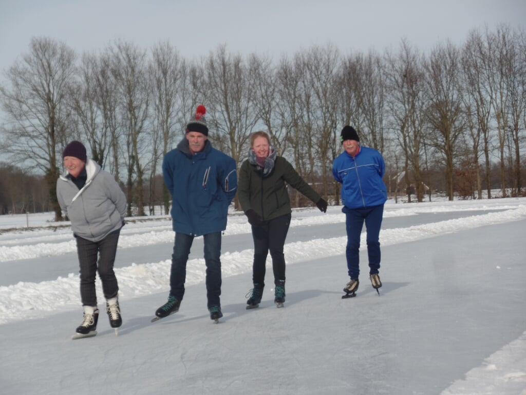 Sommige leden van IJsclub Ruurlo kwamen dagelijks schaatsen. Foto: Jan Hendriksen. 