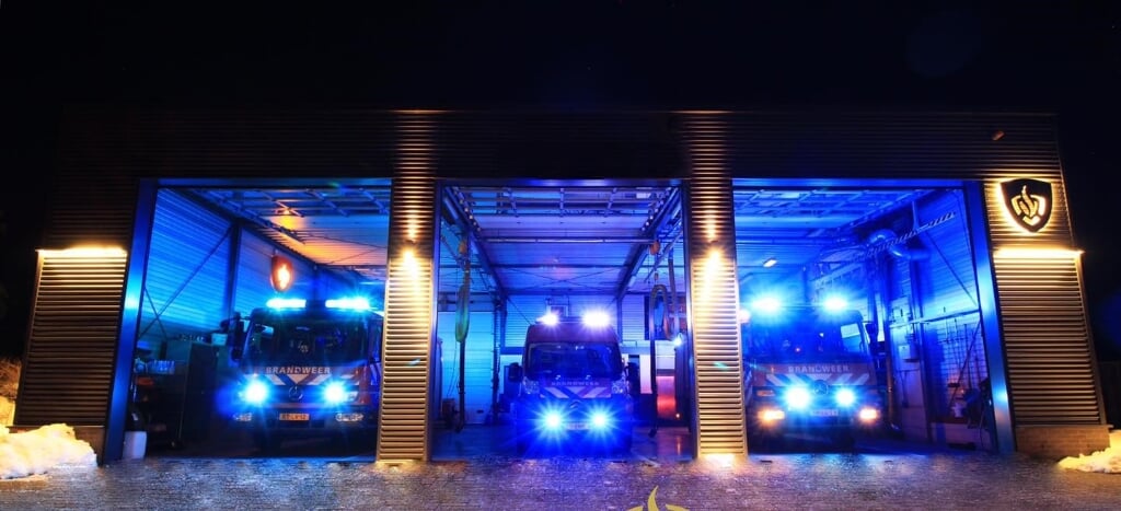 De Ruurlose brandweerkazerne aan de Groenloseweg werd vorige week in het 'blauwe licht' gezet. Foto: Brandweer Ruurlo. 