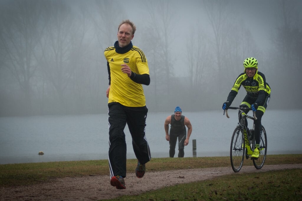 Triathlon is een ideale individuele buitensport. Foto: Yfke Roodenburg