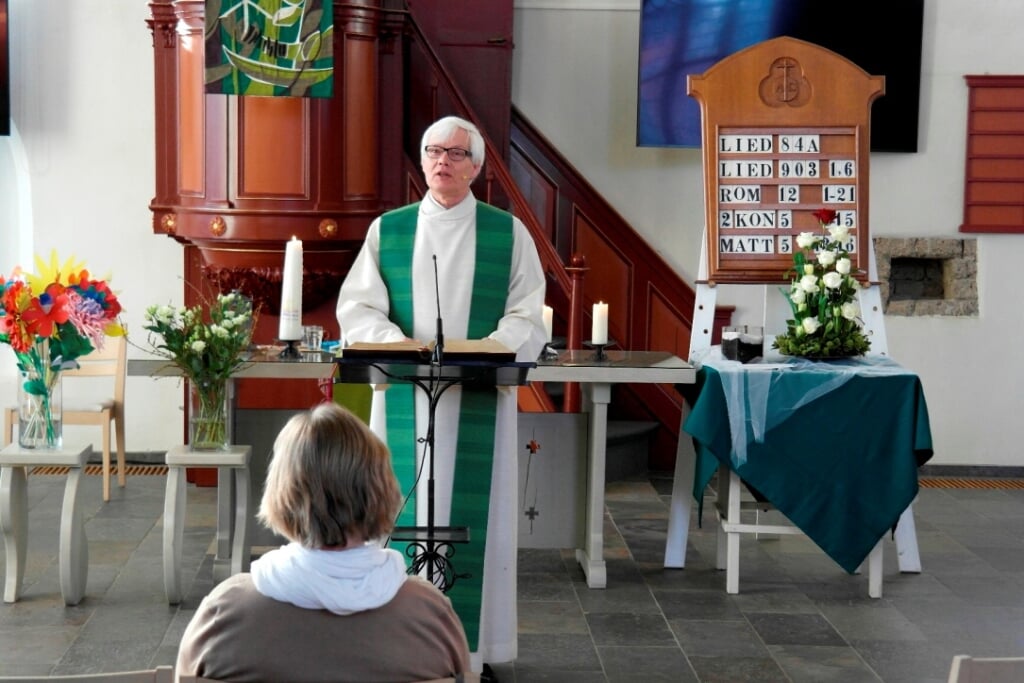 Op het moment dat er weer veel mensen in de kerk aanwezig mogen zijn zal een speciale dienst gehouden worden waarin iedereen afscheid van ds. Brandenburg kan nemen. Foto: PR 