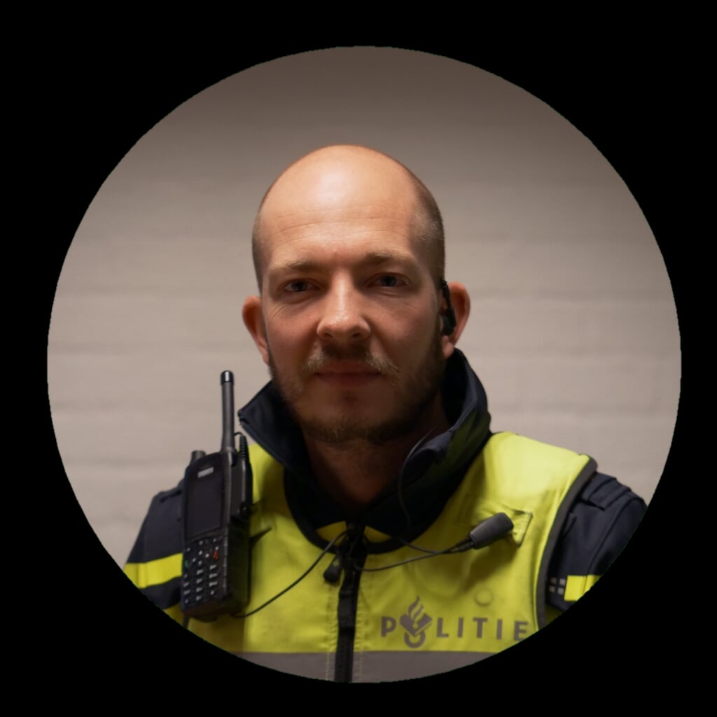 Niels Klumper, wijkagent in Aalten. Foto: PR