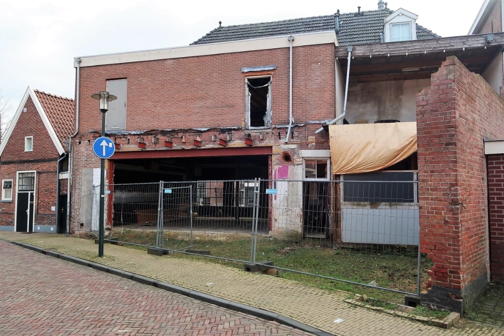 De achterzijde van de voormalige discotheek Pam Pam, gezien vanuit de Goudsmitstraat. Foto: Theo Huijskes