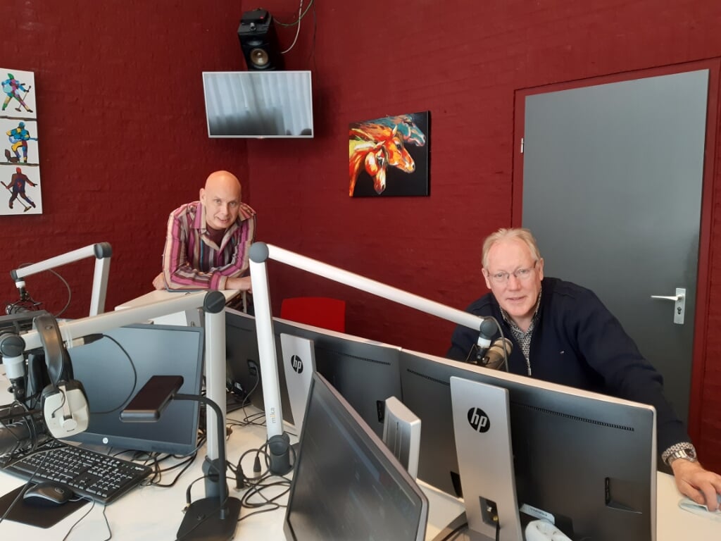 Gerben Grooten (links), directeur Boogie Woogie en Geert Krosenbrink, programmaleider radio bij RTV Slingeland. Foto: PR 