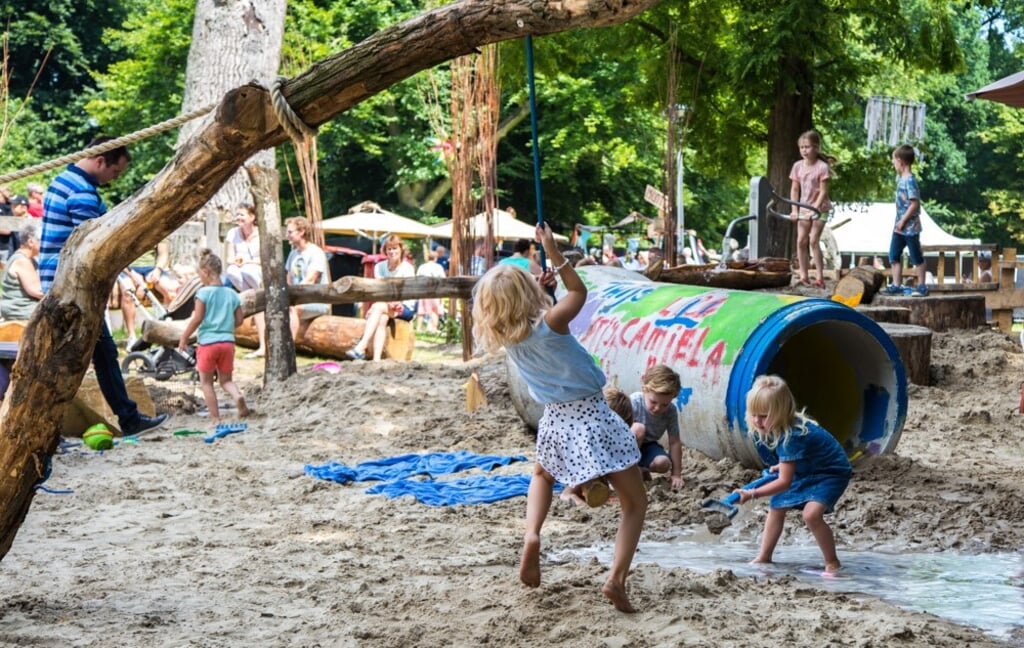 Het Openluchttheater wil bij de organisatie van het Berkelfestival een soortgelijke sfeer creëren als bij het eigen Achterhoeks Streekfestival. Foto: PR Openluchttheater Eibergen / Henk ter Horst