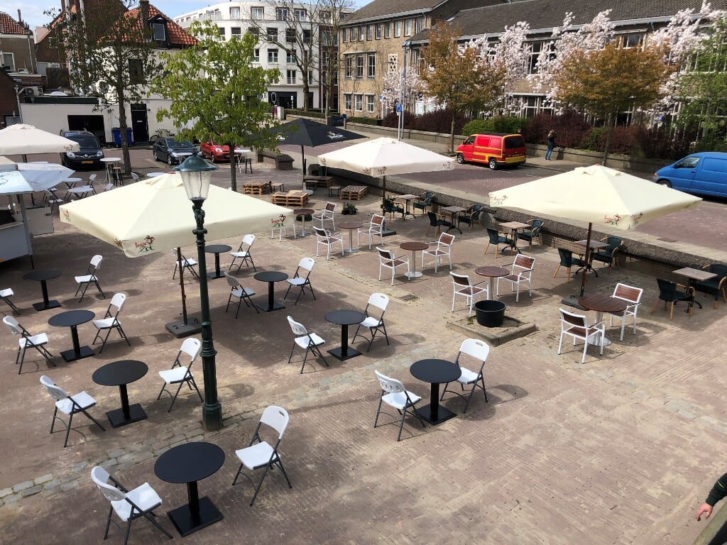De twee ruim opgezette terrassen op het Hubertusplein. Foto: PR