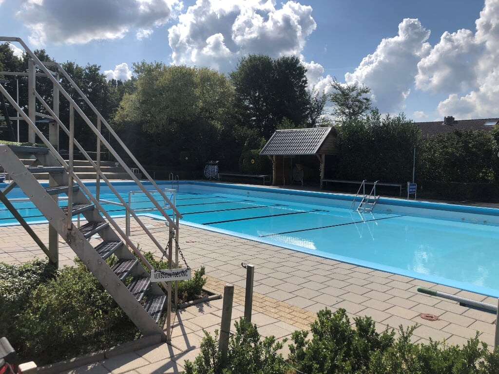 Het zwembad in Steenderen is klaar voor het nieuwe seizoen. Foto: Medewerker zwembad