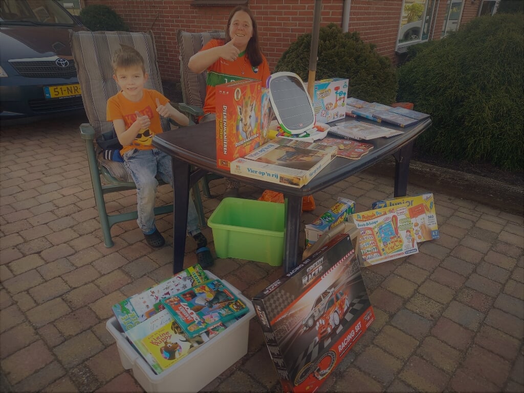 Thijs Lankwarden had samen met zijn moeder een kleine minimarkt ingericht. Foto: Jan Hendriksen