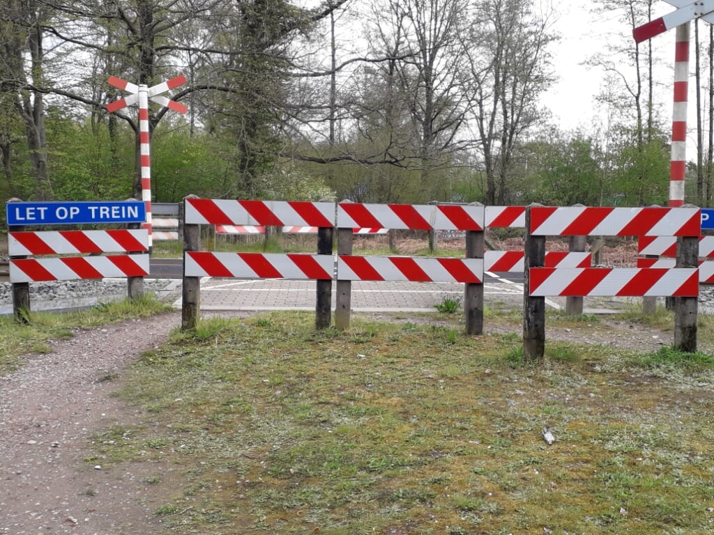 Er zijn talloze bewaren tegen de afsluiting van de spoorwegovergang aan de Loorsteeg in Ruurlo. Foto: PR. 