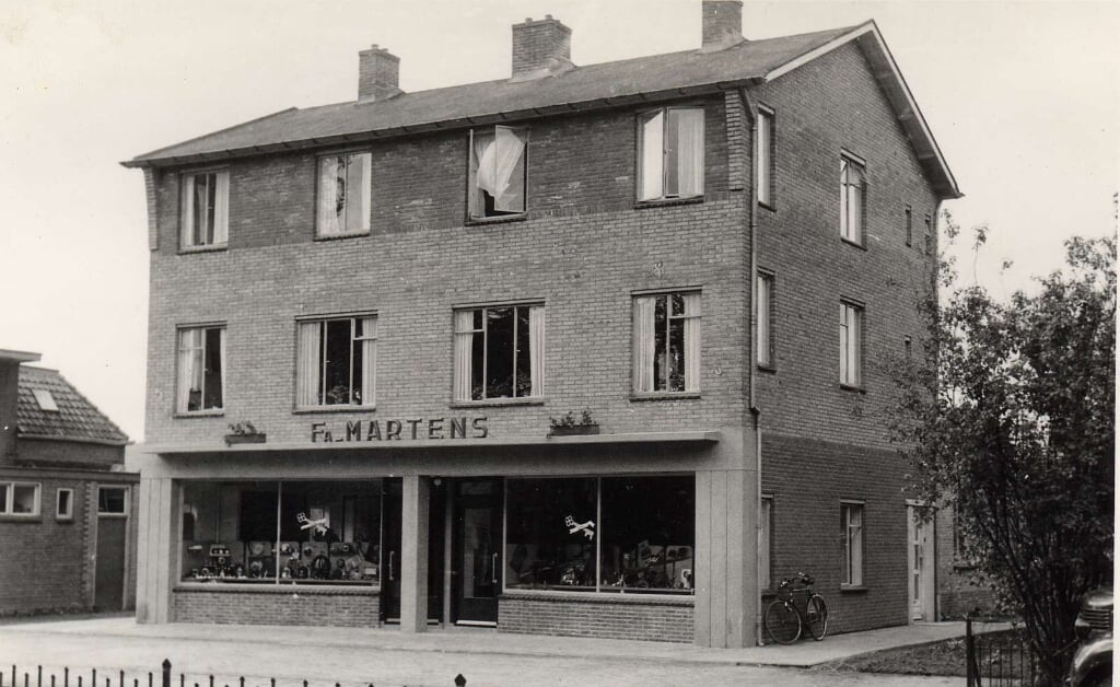 Het pand van Martens circa 1957. Foto: Vereniging Oud Vorden