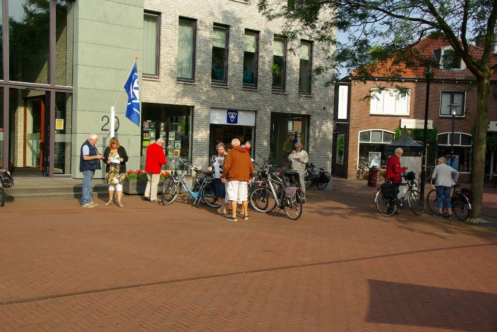 De fietsvierdaagse start bij het VVV Ruurlo, Kerkplein 20. Foto: PR