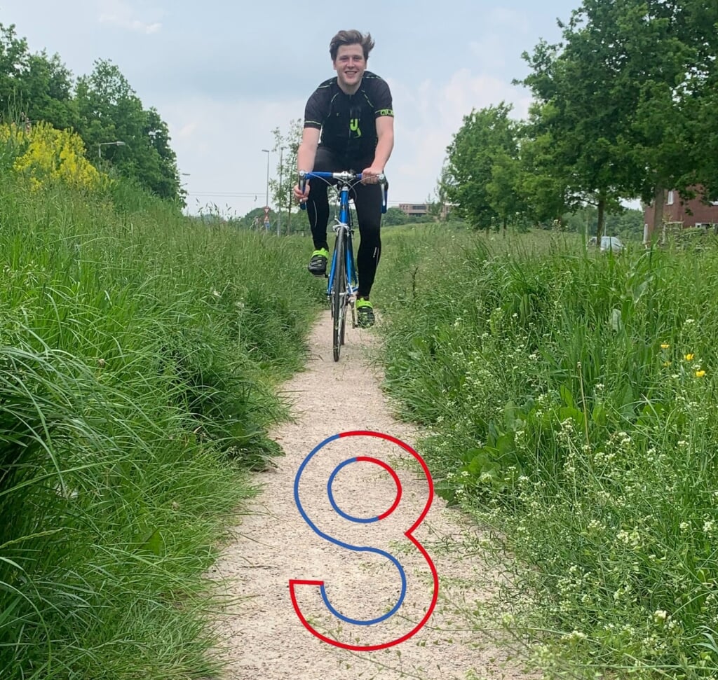 Bram Mulders van Stichting Sweet Drie zal in drie dagen een ‘3’ gaan fietsen door Nederland. Zaterdag doet hij Ruurlo aan. Foto: PR. 