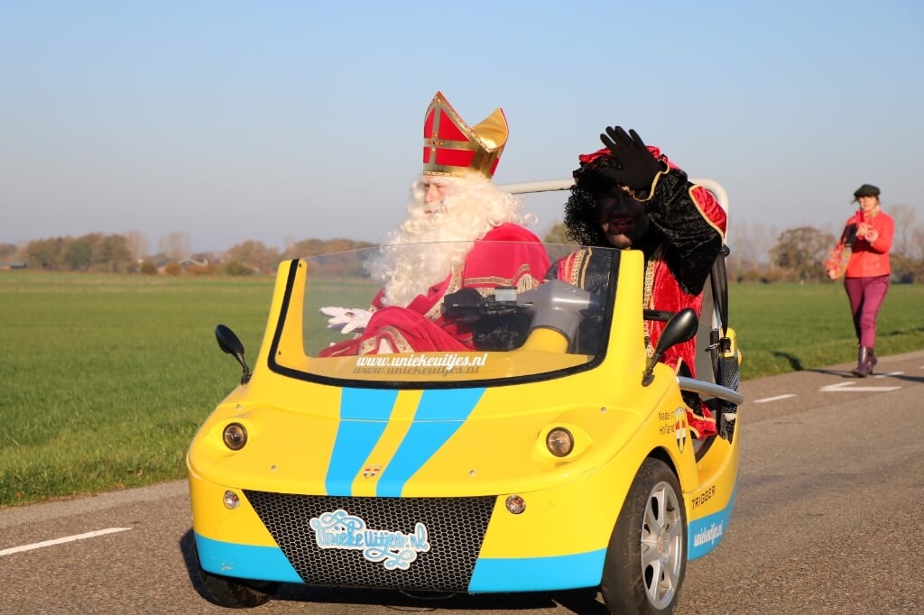 Sinterklaas arriveert in Geesteren. Foto: Henk Oltvoort