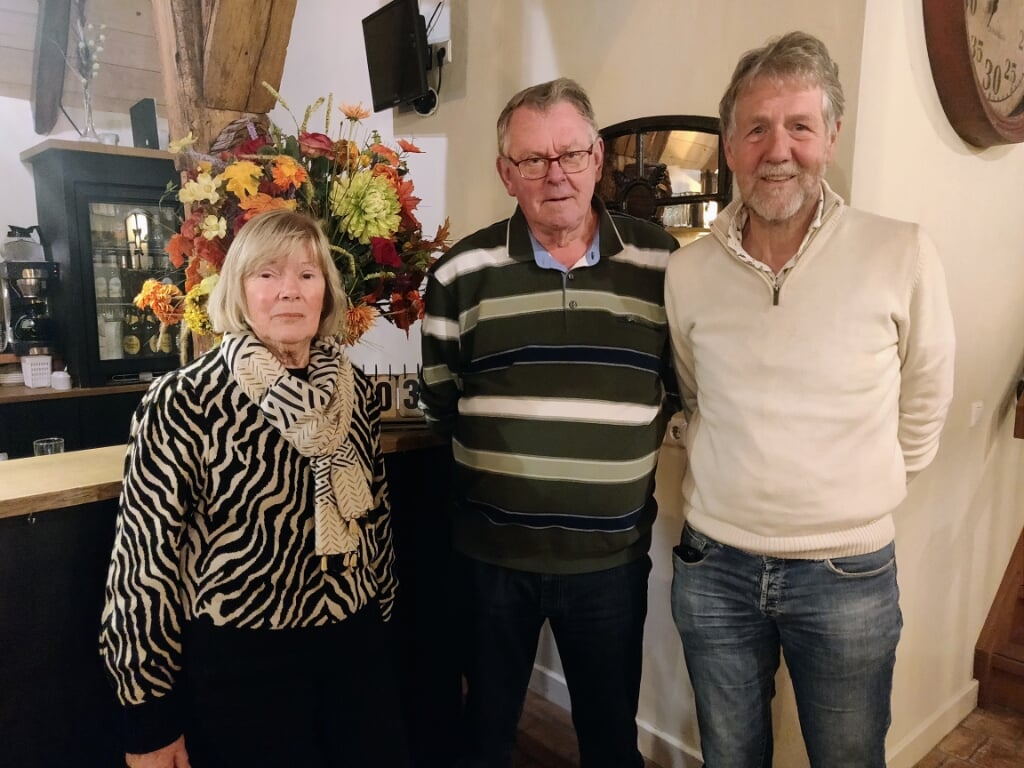 Gerda Kruidenier (secretaris), Henk Wolters (penningmeester HiB), Charles Knobben (voorzitter). Foto: Rob Stevens