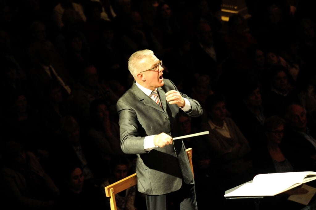 Hans Lamers tijdens een uitvoering met Toonkunst Zutphen in 2013. Foto: Rein Lammers
