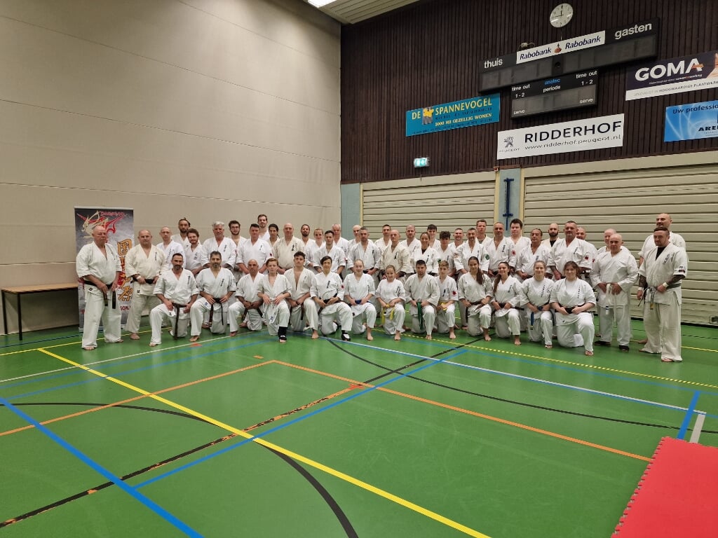 Deelnemers aan het internationale trainingskamp Ashihara karate. Foto: Hana Kulisanova