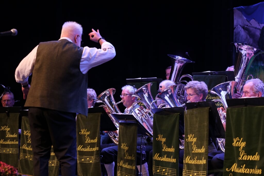 De Hilgeländer Musikanten geven nieuwjaarsconcert in Meddo. Foto: Floris Boutens
