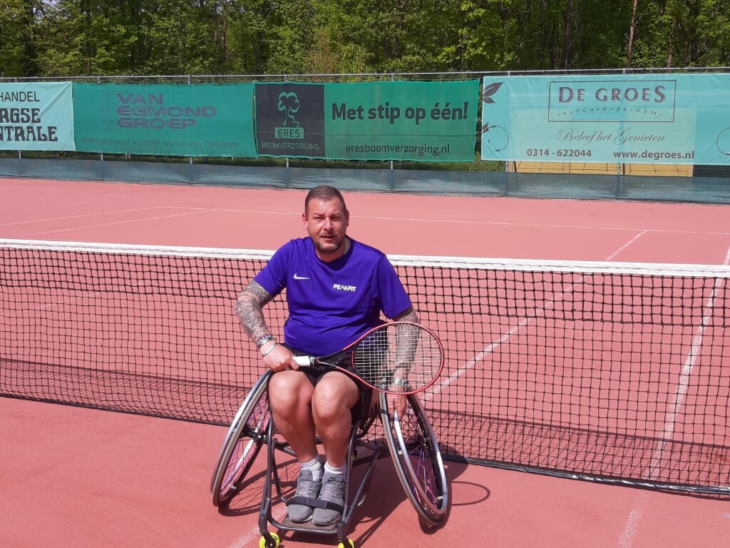 Roy Kusters gaat rolstoeltennis in de gemeente Bronckhorst stimuleren. Foto: Henk Voorend