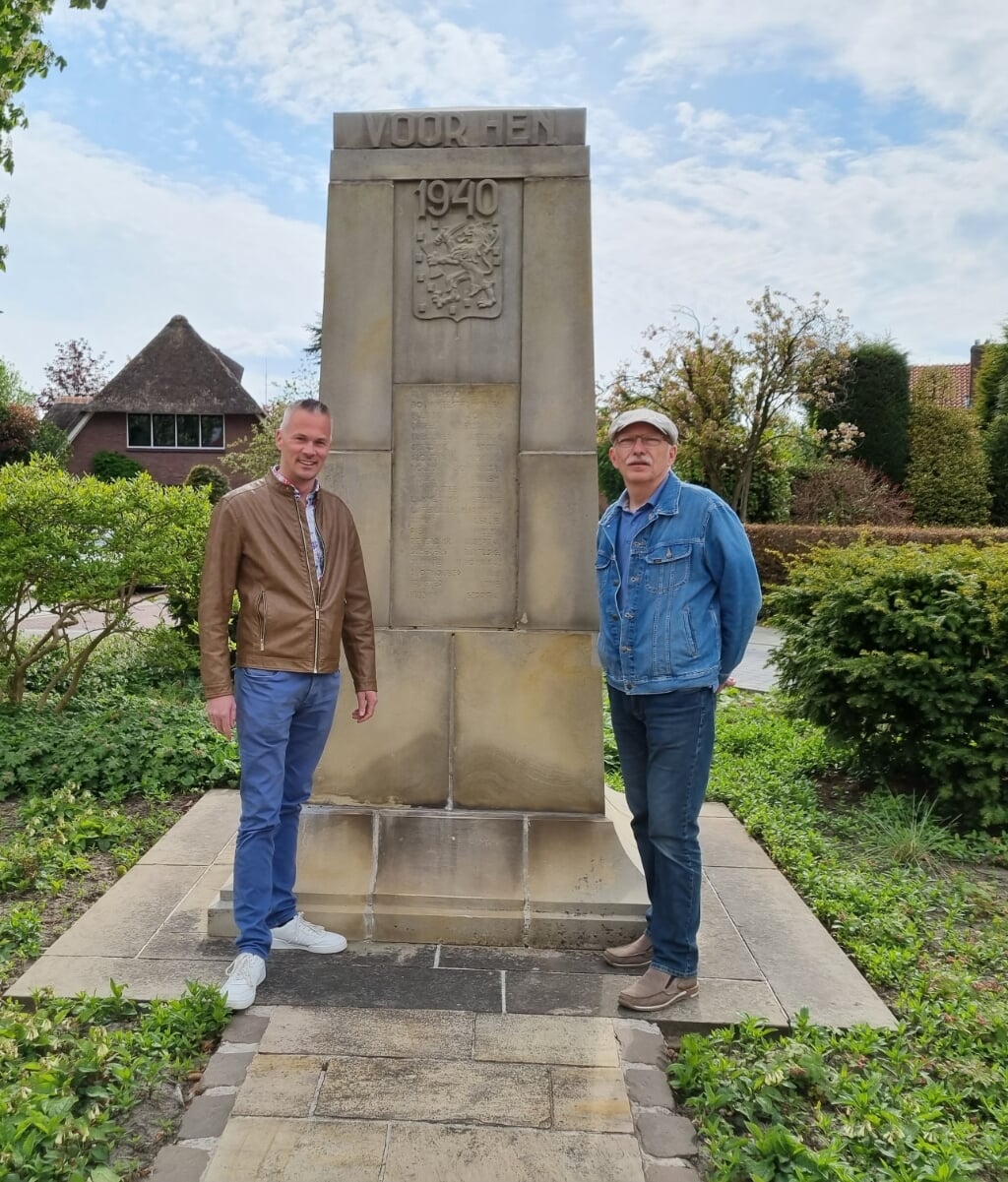 Hisvebo-leden Peter Nieuwenhuis (links) en Henk Oltvoort. Foto: Rob Weeber