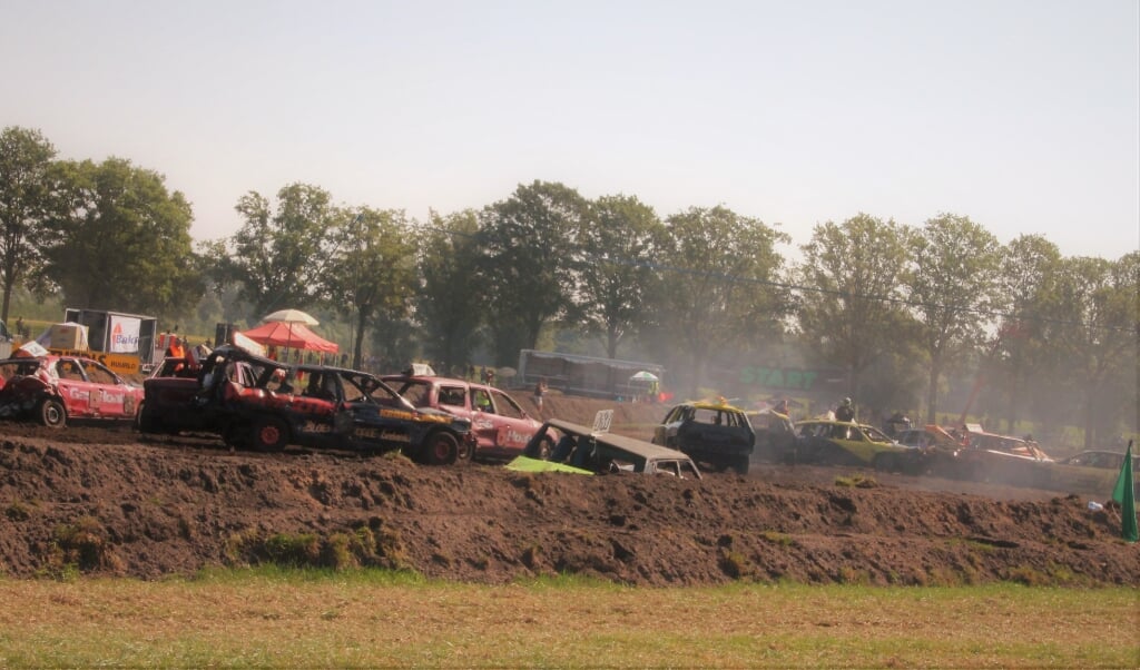Racers crashen. Foto: Jos Betting