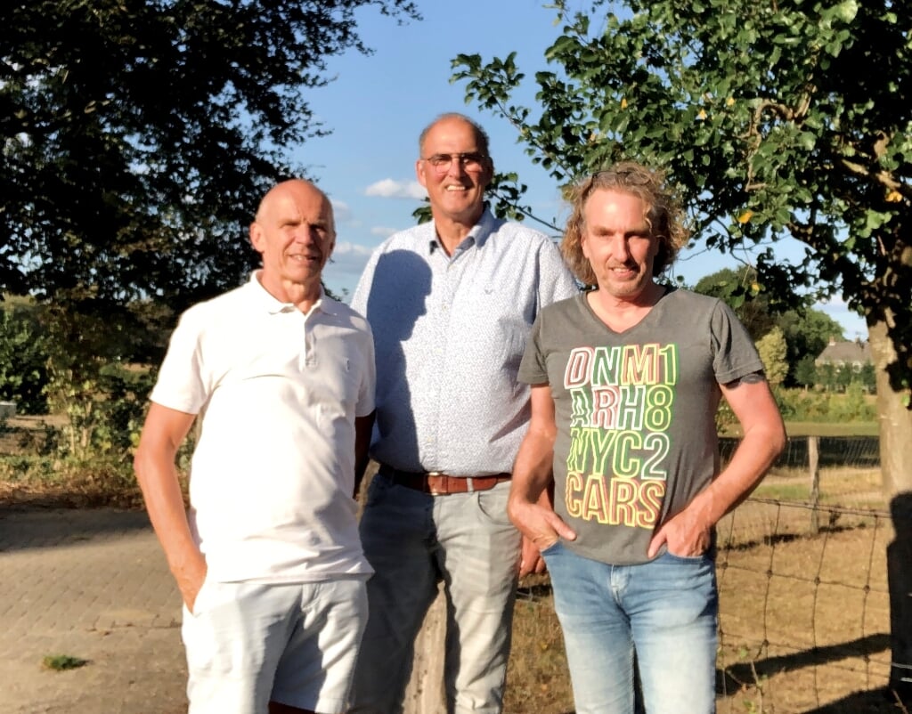 Het filmteam van de nieuwe Warnsveldfilm (v.l.n.r.): Gerard Derksen, Cyril Hendrik en Rob Hulshoff. Foto: