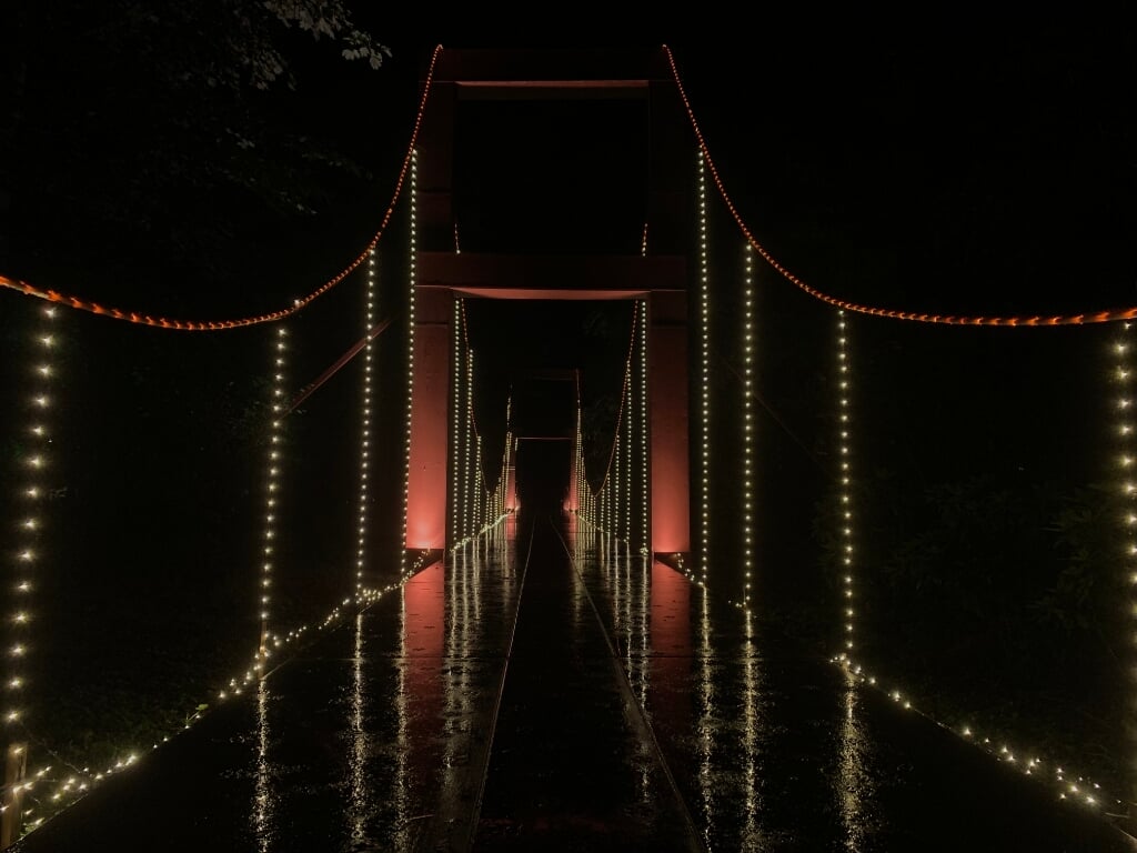 Een imitatie van de Golden Rate Bridge uit San Fransisco. 