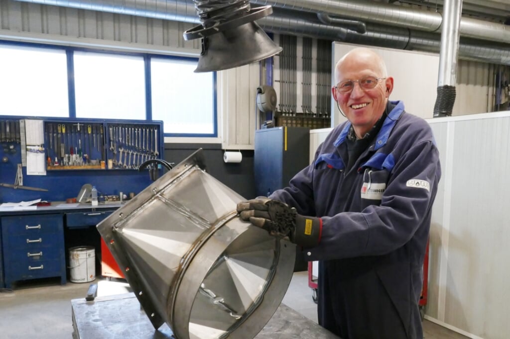 Op 2 april werkt Henk 50 jaar bij Ottevanger. Foto: Ottevanger Milling Engineers