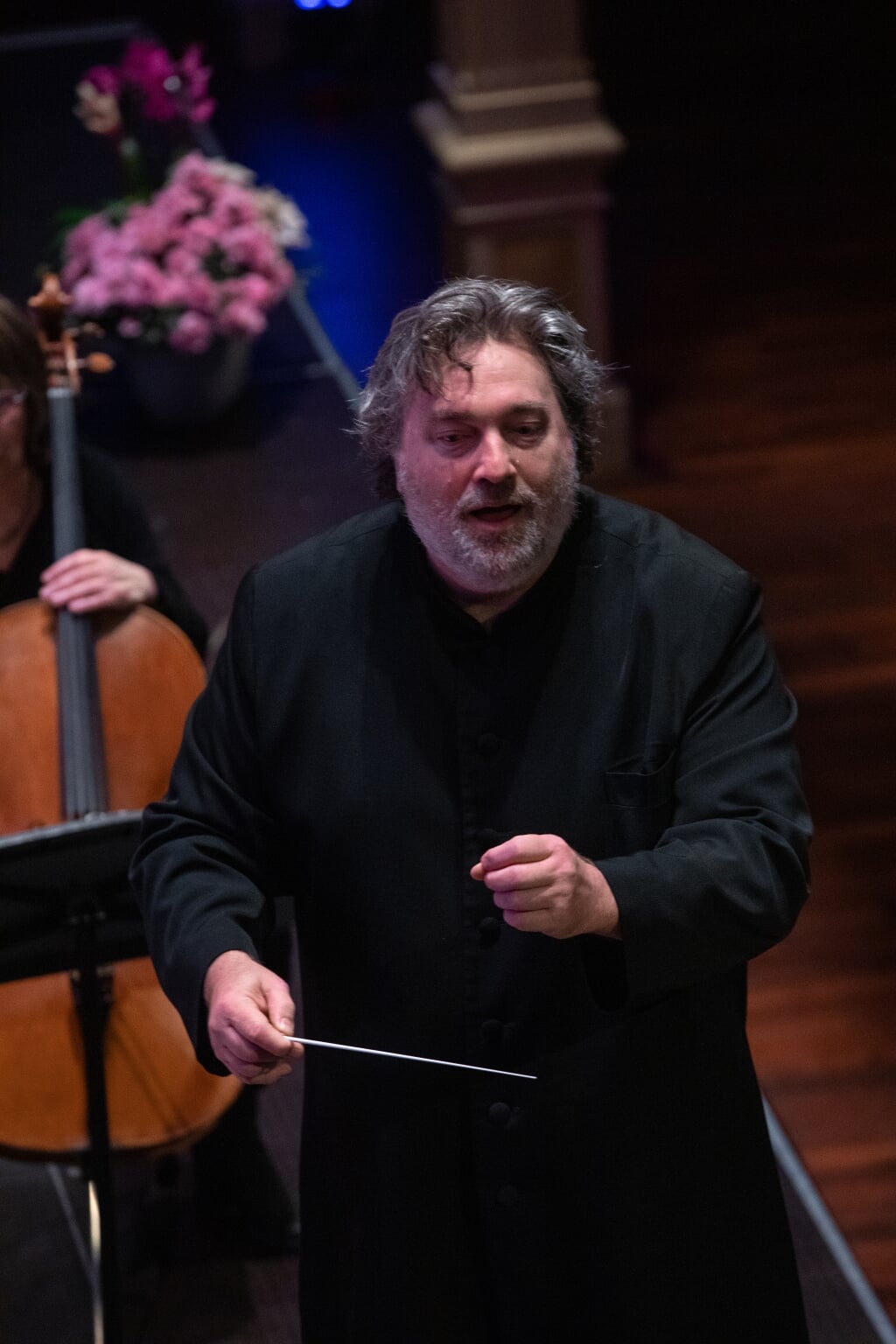 Dirigent Alexander Geluk. Foto: P. Schaatsbergen