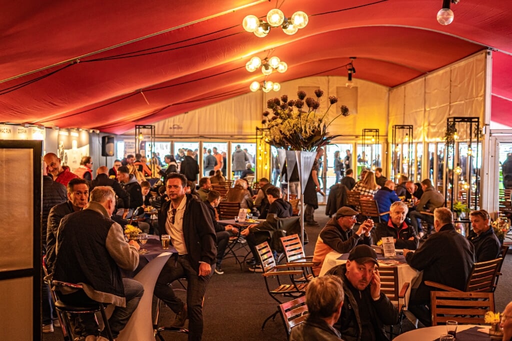 Er zijn nog wat kaarten voor de vip-tent tijdens de Dutch Masters of Motocross in Harfsen. Foto: ShotsbyRoos