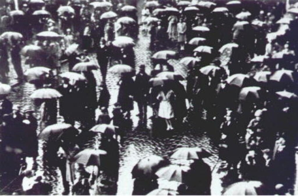 Still uit de film Regen (1929) van Mannus Franken in samenwerking met Joris Ivens. Foto: PR