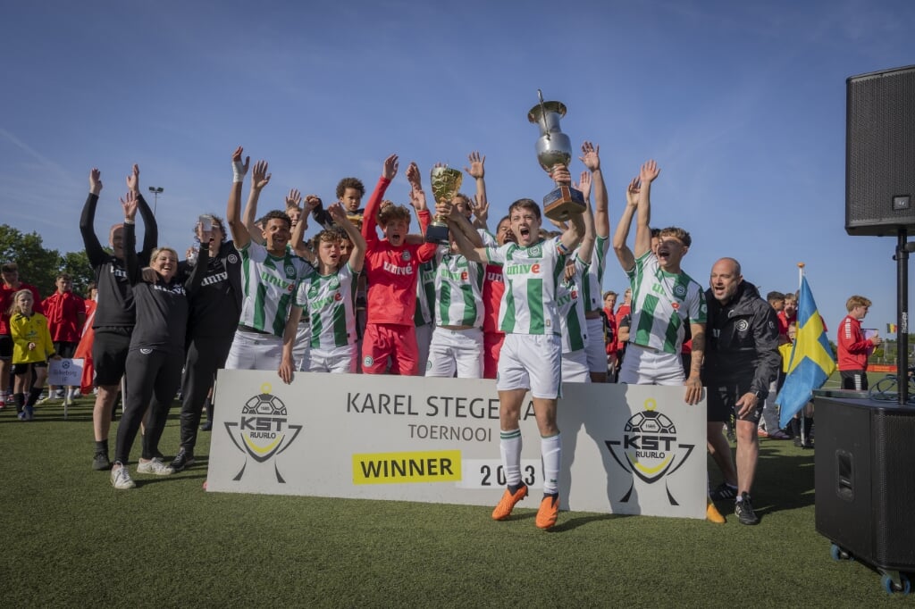 De winnaars van het PLUS Stam Karel Stegemantoernooi 2023: FC Groningen. Foto: Blacktax