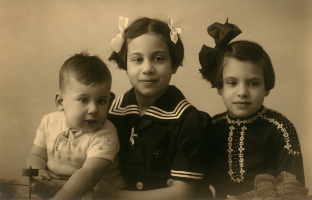 De kinderen van de Joodse familie Sanders. In het midden dochtertje Elly die in Barchem onderdook. Foto: NTR/PR