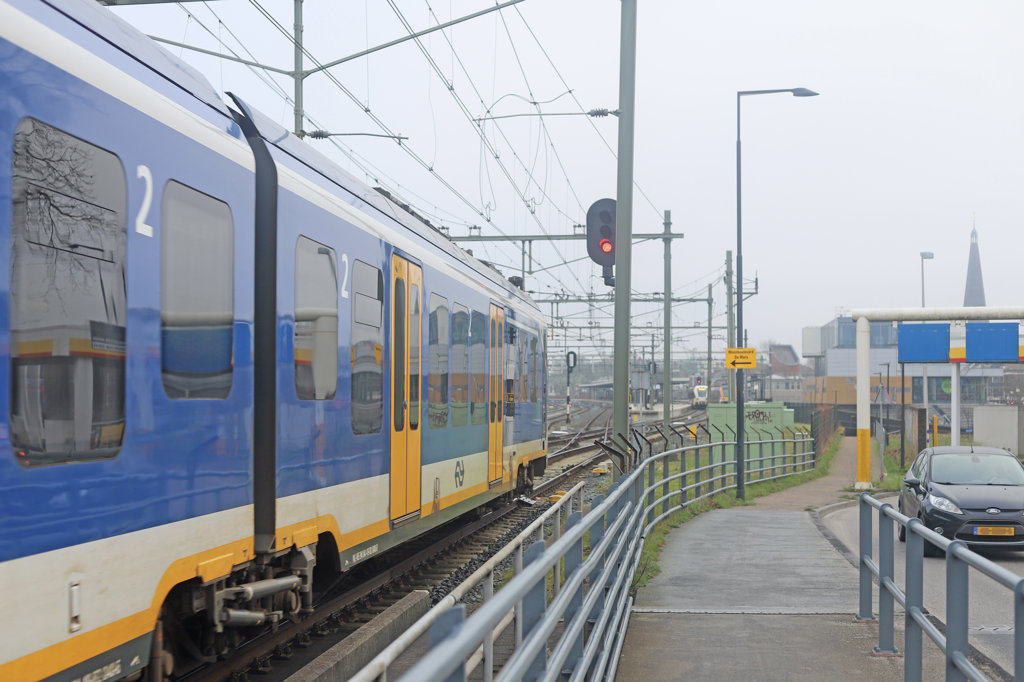Een trein verlaat station Zutphen richting Brummen en Arnhem. Foto: Sander Grootendorst