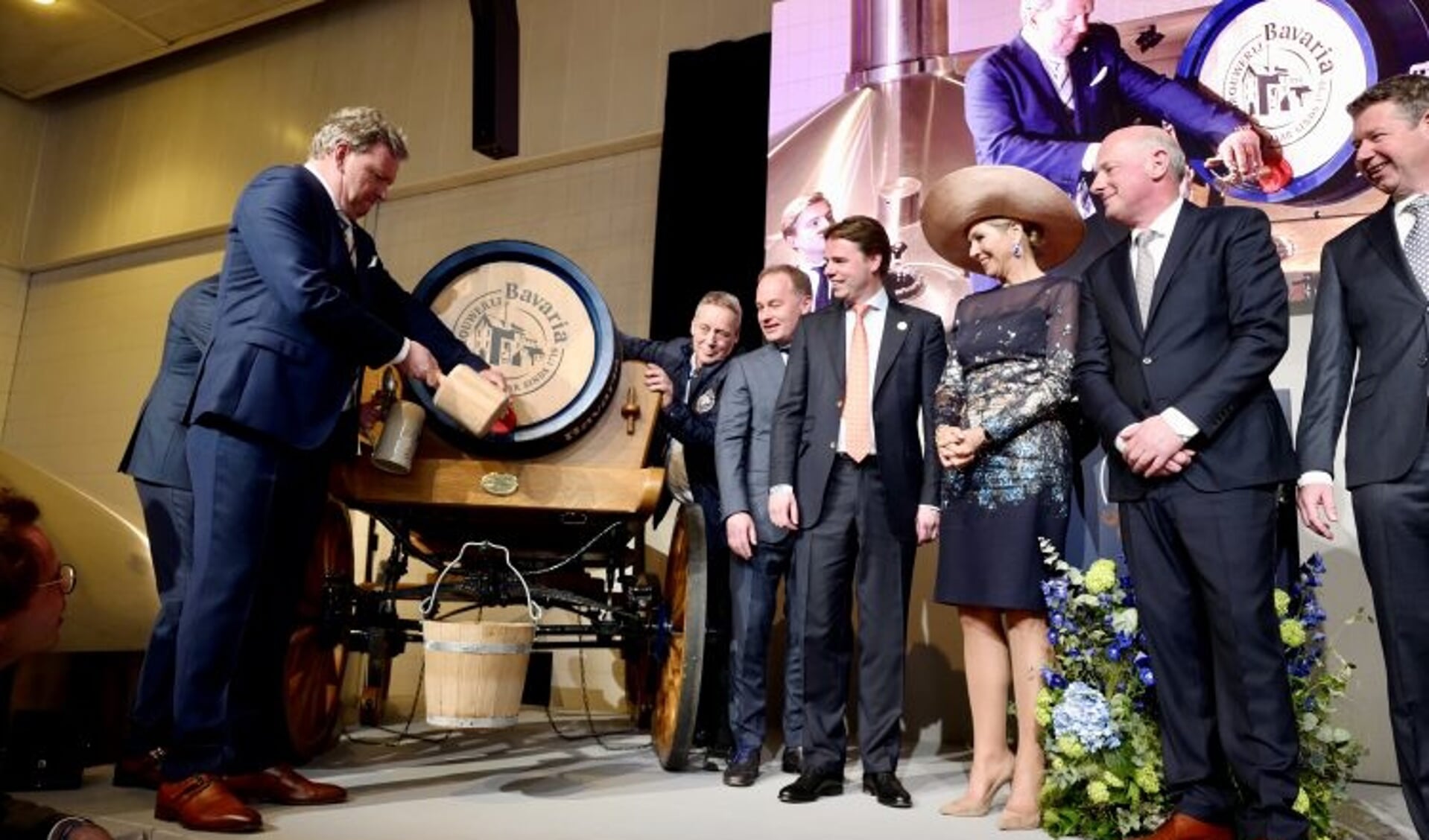 Koningin Maxima viert jubileum brouwerij Bavaria mee