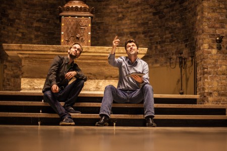 Componist Thijs Dapper (links) en tekstschrijver Teunis van der Zwart in de Cultuurkoepel waar de Music Meeting 2015 zich zal afspelen.